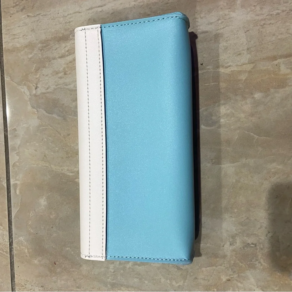 Nintendo charming wallet